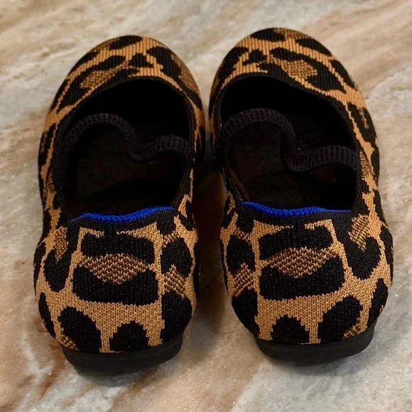Kids ROTHY’S Mary Jane leopard shoes- amber cat. Size 2 - Picture 6 of 10